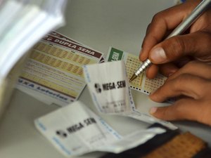 Mega Sena pode pagar prêmio de R$ 3 milhões neste sábado