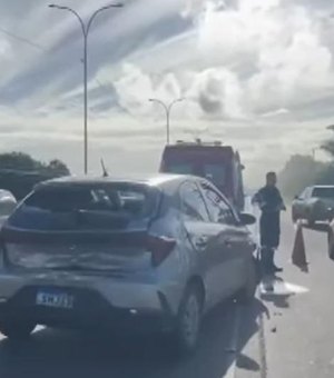 Acidente com van, ônibus e carros é registrado na BR-349 em Marechal