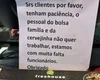 Restaurante deixa aviso culpando 'pessoal do Bolsa Família' por falta de funcionários