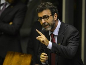 Bolsonaro e Witzel legalizam milícias na prática, diz Freixo Avatar   