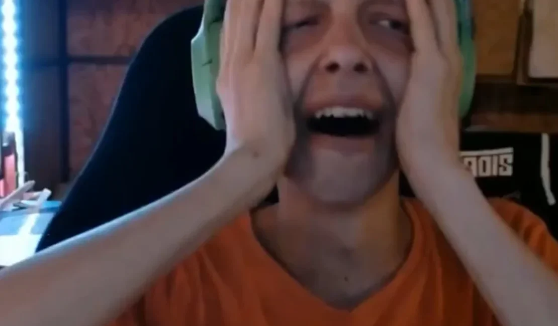 Streamer com câncer terminal perde R$ 165 mil em golpe durante ao vivo