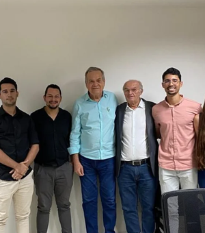 Vice-governador Ronaldo Lessa se reúne com servidores da Polícia Científica em Arapiraca