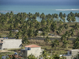  Construção desenfreada de hotéis isola praia em São Miguel dos Milagres 