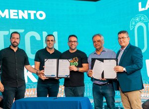 Governador anuncia ampliação do Polo Tecnológico e lança linha de crédito para o setor