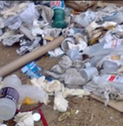 Lixo hospitalar é descartado irregularmente em terreno baldio de Maceió