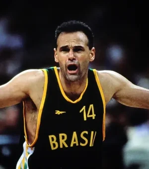 Oscar Schmidt é cremado com camisa da Seleção em cerimônia privada