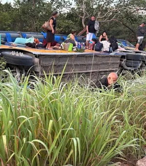 Empresa atualiza estado de saúde de feridos em acidente com ônibus em Minas Gerais