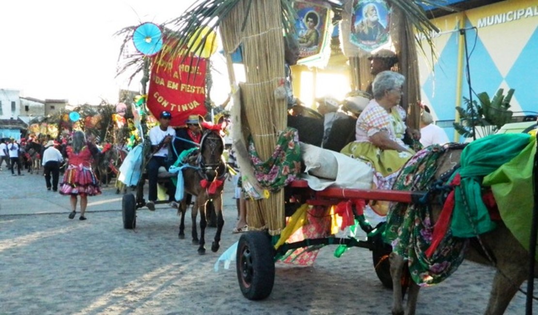 Prefeitura promove Desfile de Carroças de Burro em Arapiraca