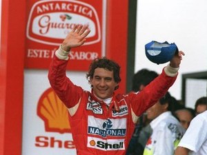 Nome de Ayrton Senna no 'Livro de Heróis da Pátria' é aprovado pela CEsp