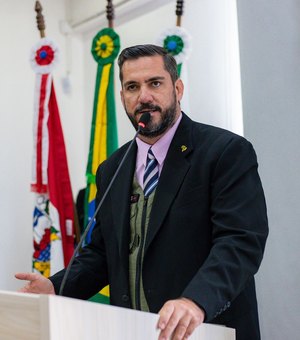 Leonardo Dias repudia fala de Lula sobre sequestradores de Abílio Diniz