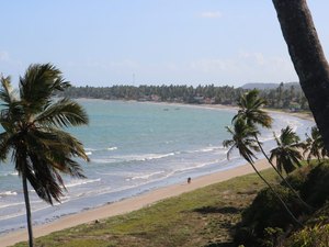 Maragogi: embarcação fica à deriva no mar de São Bento