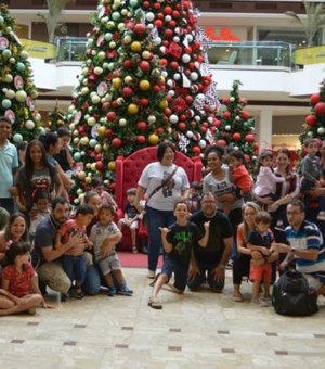 Shopping abre cedo para crianças autistas curtirem Papai Noel no silêncio