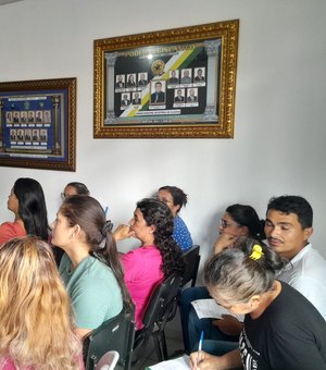 Trabalhadores da educação decidem por paralisação em Estrela de Alagoas