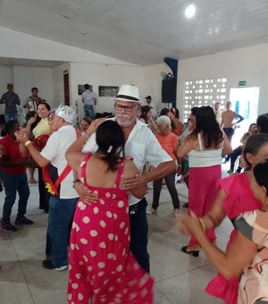 [Vídeo] Baile dos Idosos em Arapiraca promove inclusão e fortalecimento de vínculos com muito forró e animação