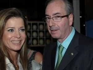 Cunha teme que PF prenda mulher e filha, diz jornal