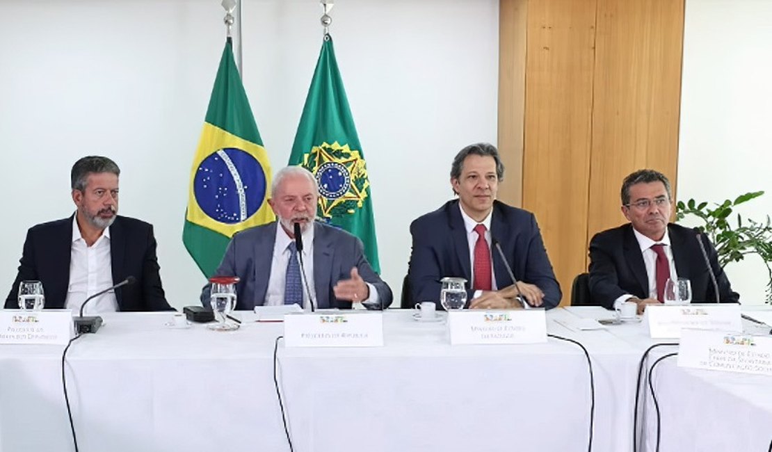 Arthur Lira diz que projeto de suspensão de dívida do RS terá celeridade na Câmara