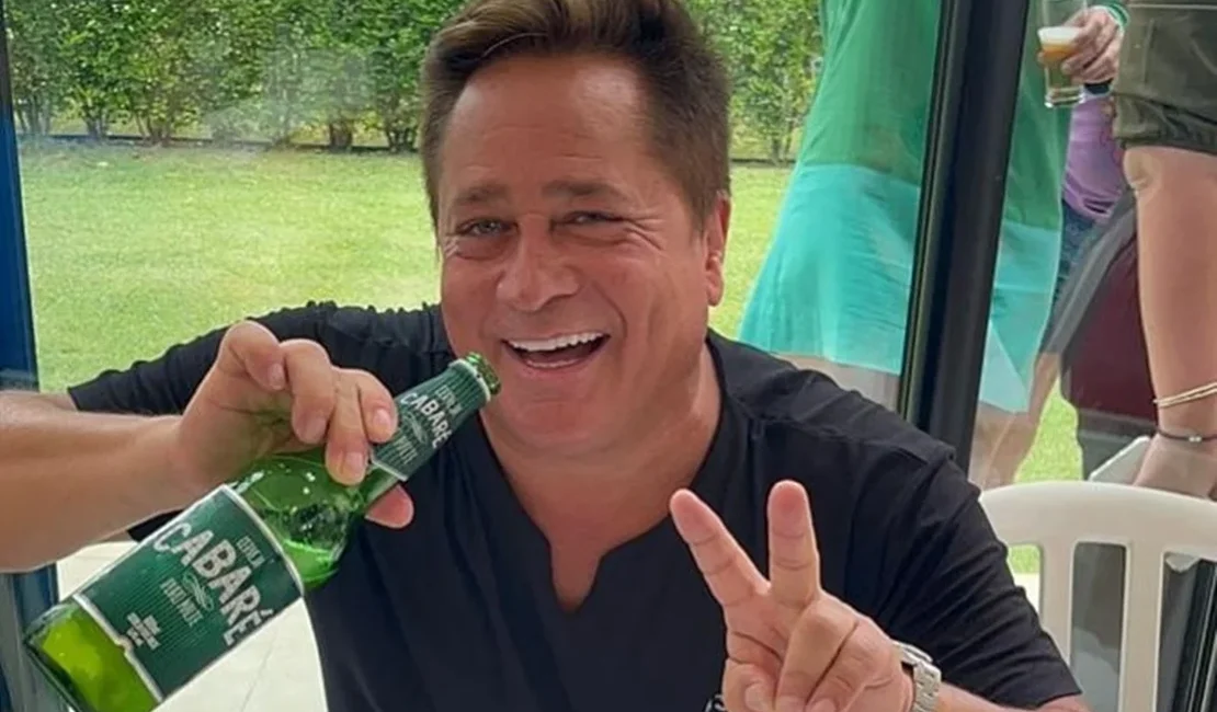 Leonardo revela uso diário de remédio para desempenho sexual