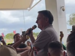 Em Maceió, Bolsonaro volta a mirar 2026 e compara Janja e Michelle: 'Em nenhum aspecto'