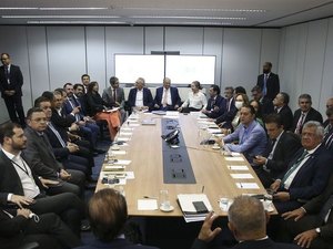 Transição vai sugerir a Lula barrar privatizações de Correios, Dataprev e Porto de Santos