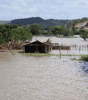 [Vídeo] Rios ficam alagados em cinco cidades da Região Norte de Alagoas