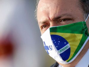 Pazuello diz que governo comprará qualquer vacina com registro na Anvisa