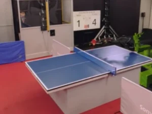 Robô supera jogadores humanos profissionais em partidas de tênis de mesa
