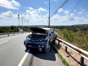Acidente deixa trânsito lento na Ponte Divaldo Suruagy