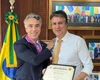 Deputado Rafael Brito recebe a maior honraria da educação brasileira
