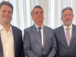 Arthur Lira leva Davi Davino a encontro com Bolsonaro em Brasília