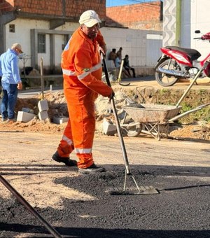 Prefeitura avança com obras de pavimentação e drenagem no Village Campestre 2