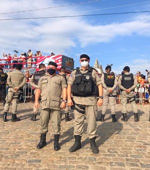 11º Batalhão da Polícia Militar realiza fiscalização da Festa do Bom Jesus dos Navegantes