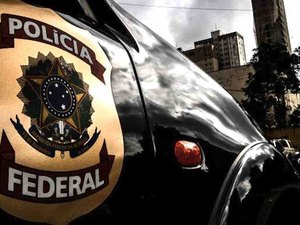 PF investiga cantor por organização criminosa e tráfico de drogas 