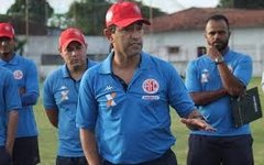 Sérgio China, técnico Salgueiro (PE)