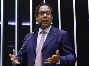 PL das Fake News: em aceno a bolsonaristas, relator deve garantir imunidade parlamentar nas redes