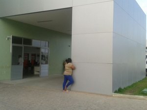 Filho queima mãe com feijão quente durante briga em Taquarana