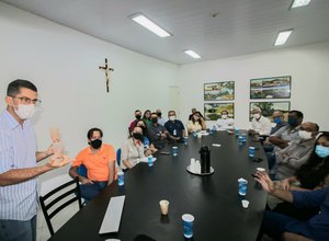 Prefeitura apoia inovação tecnológica do setor moveleiro de Arapiraca