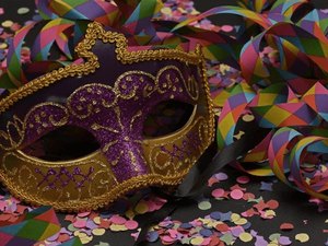 Carnaval: dicas para cuidar da saúde e aproveitar a folia
