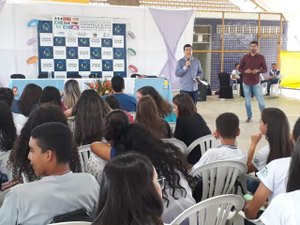 Conferência discute políticas públicas para crianças e adolescentes