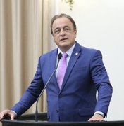 Galba Novaes assume como deputado estadual no lugar de Carla Dantas