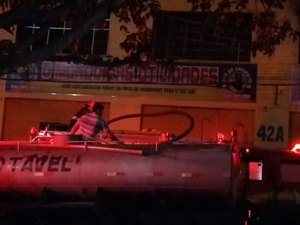 [Vídeo] Em menos de 15 dias loja sofre incêndio pela segunda vez