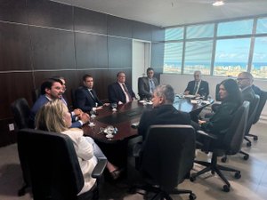 Presidente do TRE/AL reúne desembargadores para tratar dos julgamentos das Eleições 2026