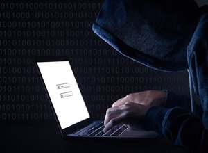 Projeto que amplia punição por hackear sites avança na Câmara