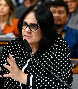 “Congresso precisa reagir”, diz Damares sobre prisão de Bolsonaro
