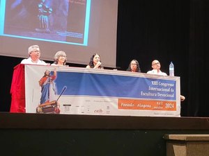 Penedo discute a arte devocional em congresso que reúne escultores e especialistas