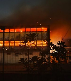 PF vai instaurar inquérito para investigar incêndio na UFPE