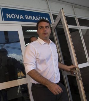Ministro do STF nega pedido de Flávio Bolsonaro e mantém investigação no Rio