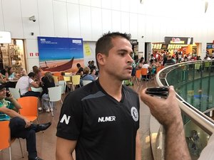Meia Doda sente tornozelo e é dúvida para jogo em João Pessoa 