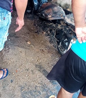 [Vídeo] Mais um veículo é incendiado em menos de 10 horas em Arapiraca