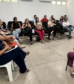 Secretária de Saúde realiza reunião de planejamento com equipe técnica da saúde de Palmeira