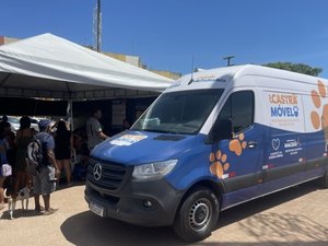 Castramóvel oferece 150 vagas para castração de cães e gatos no Flexal